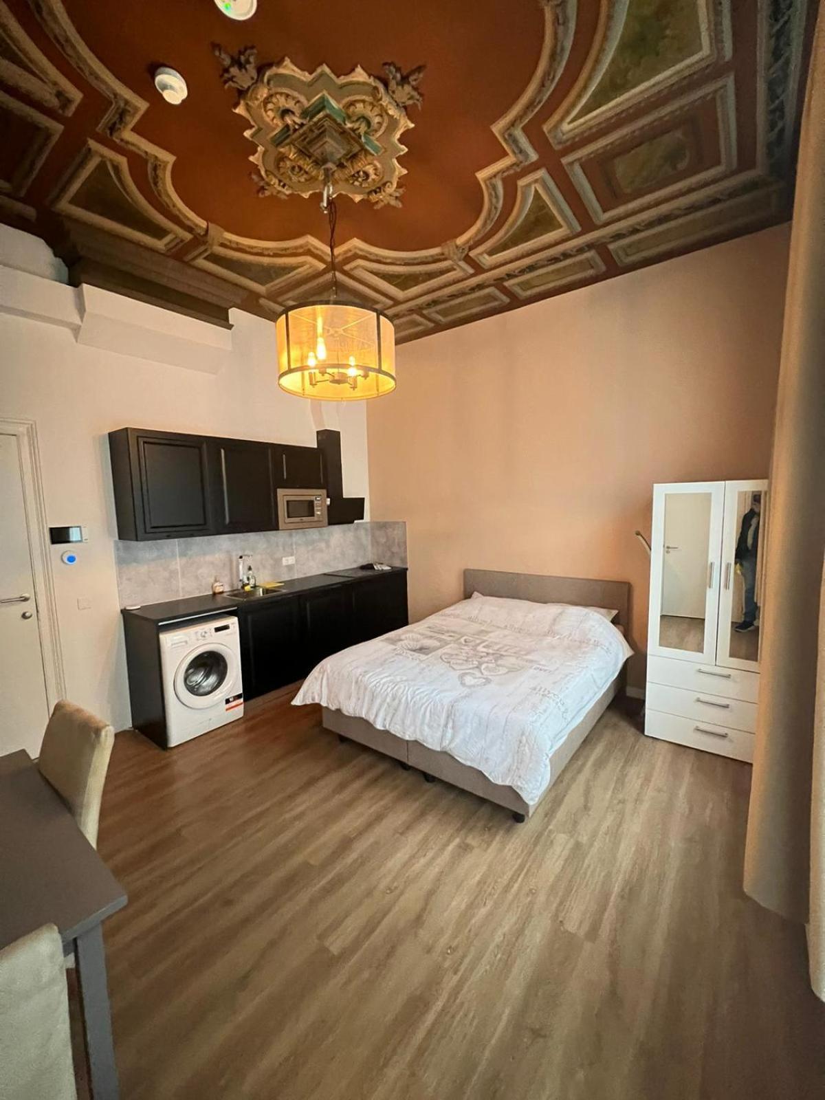 Rotterdam Inn 外观 照片