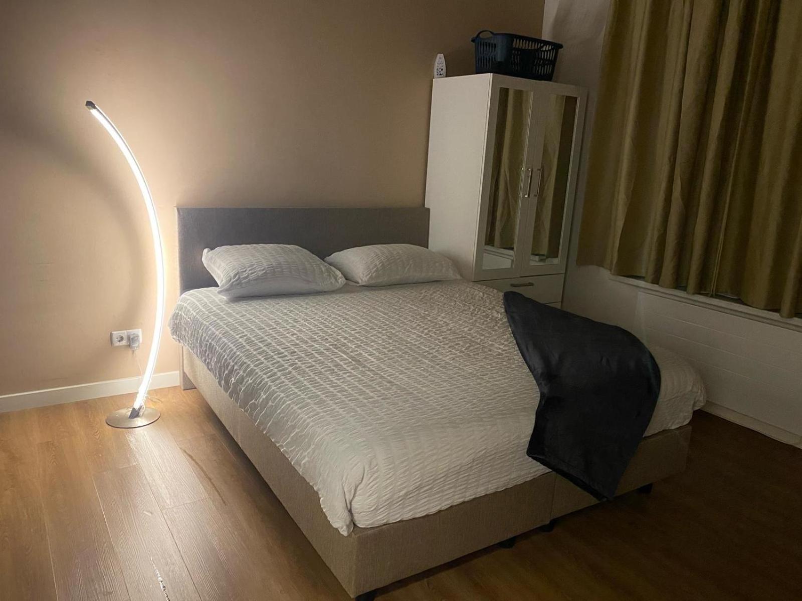 Rotterdam Inn 外观 照片